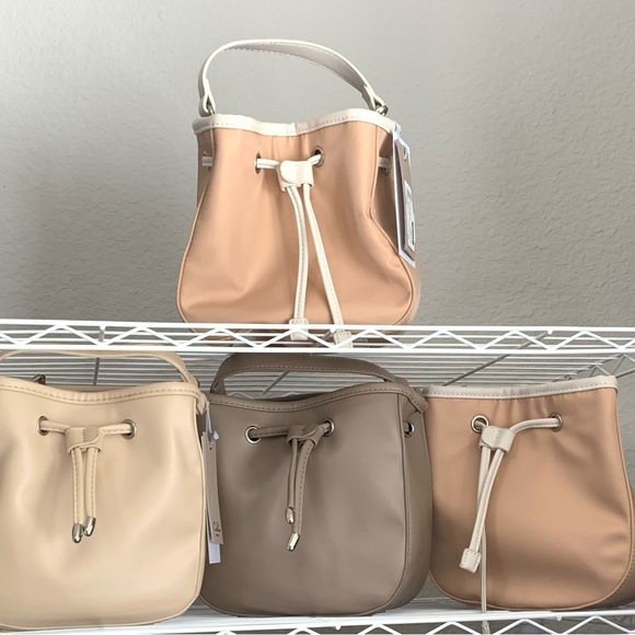 “Augusta” CALI.  Beige Bucket Bag - Picture 6 of 6
